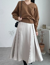 Asymmetric satin skirt (베이지만 바로배송)