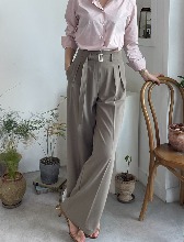 [여유수량 바로배송] Stitch belted tuck trousers _ Mocha brown